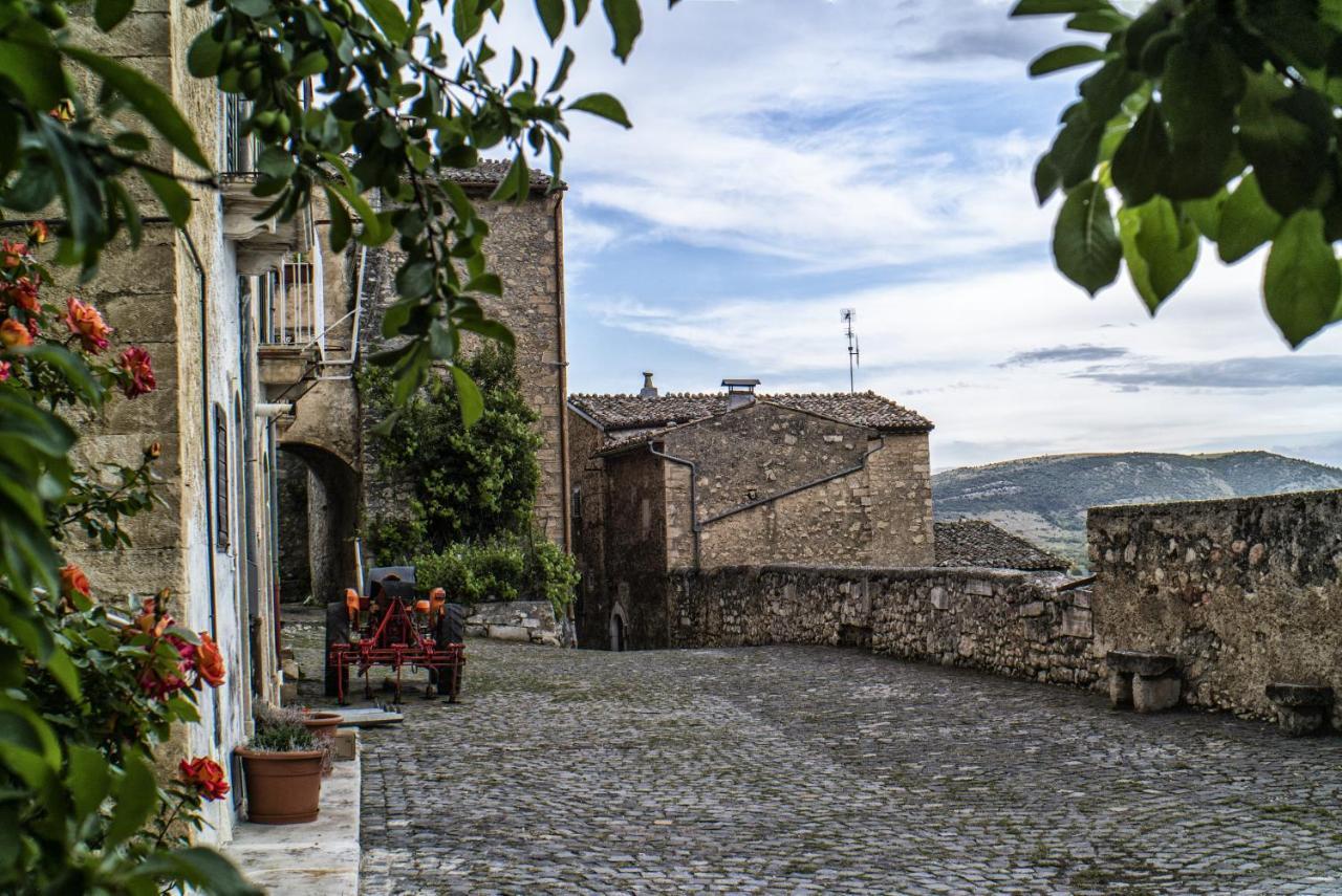 B&B A casa di Emy Barisciano Bagian luar foto