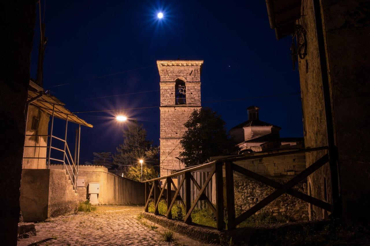 B&B A casa di Emy Barisciano Bagian luar foto